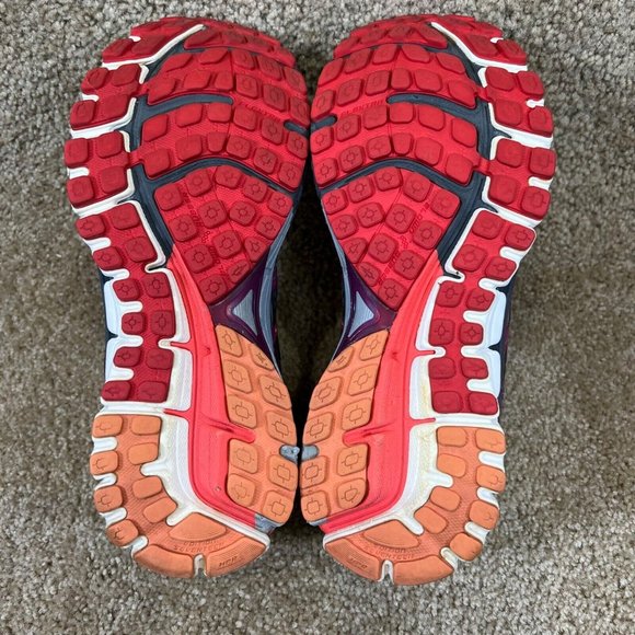 Brooks Adrenaline GTS 17 Women’s Sz 10 B Athletic Running Shoes Gray Red Medium - Picture 7 of 8